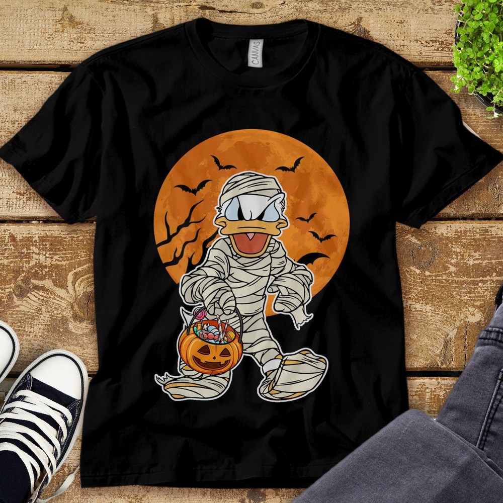 Donald Duck Mummy And Pumpkin Lantern The Nightmare Halloween Unisex Tee T-shirt